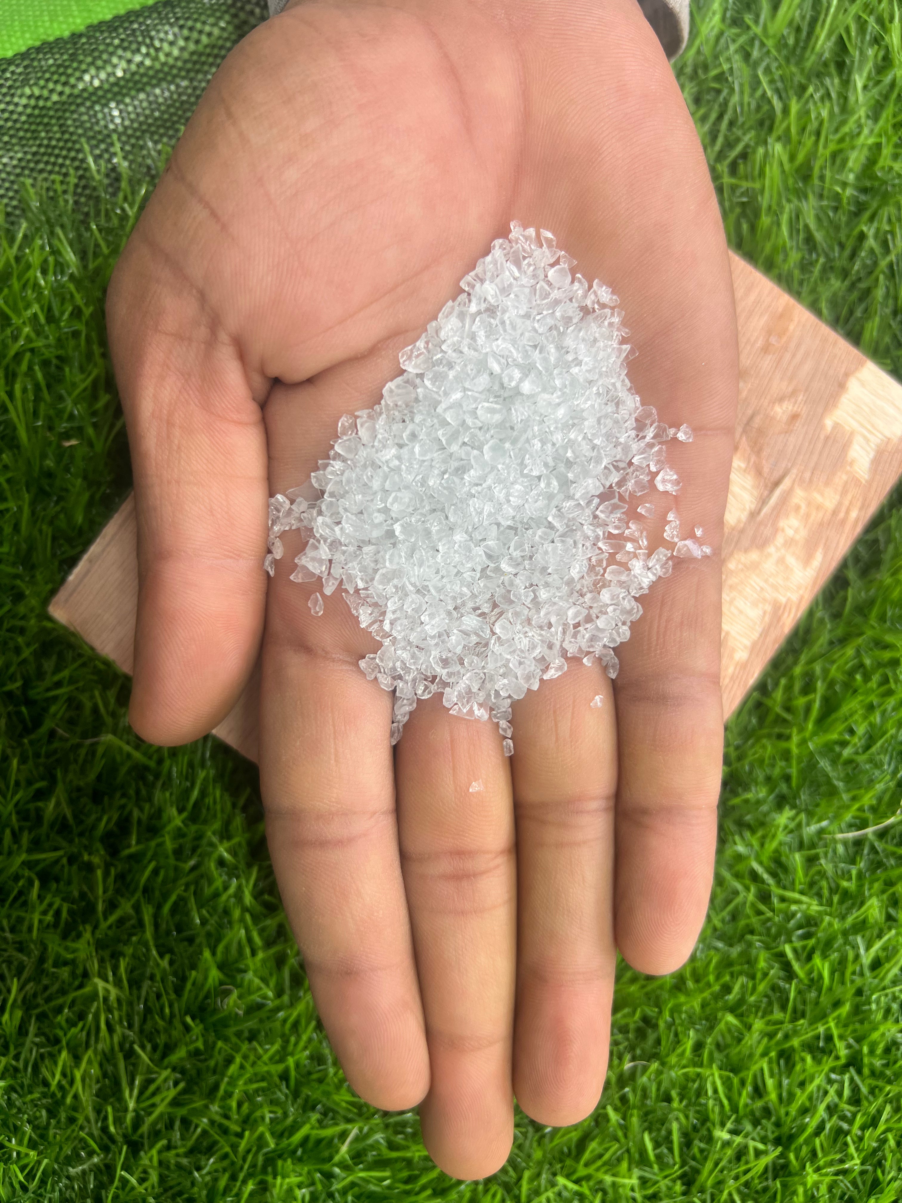 Resin Transparent Crystal Stones (1-3mm, 3-6mm)