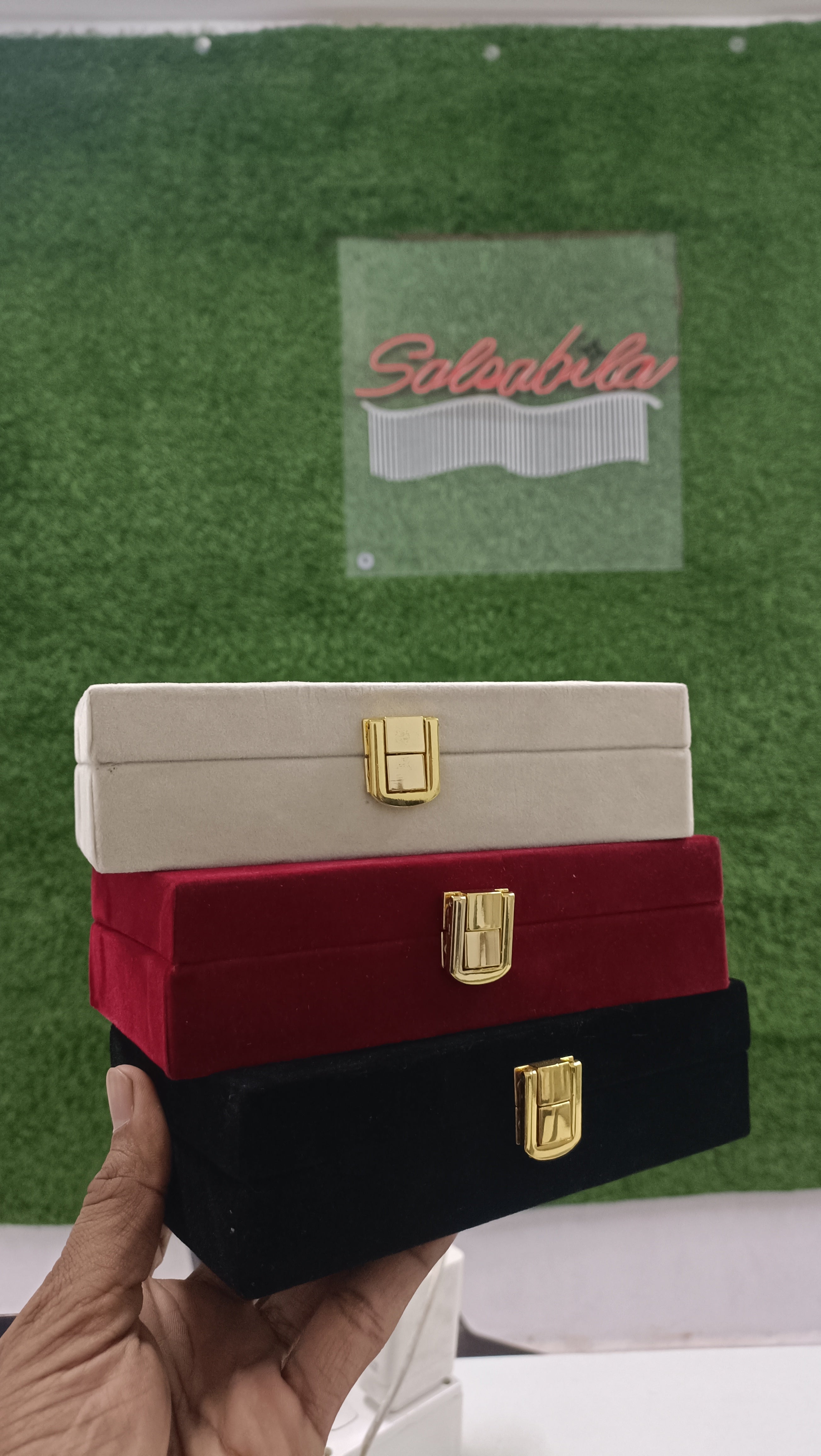 cash box (velvet meher box)