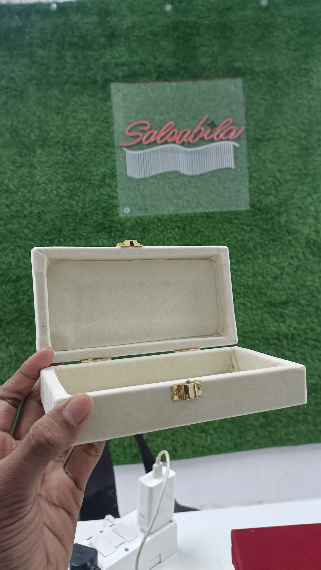 cash box (velvet meher box)