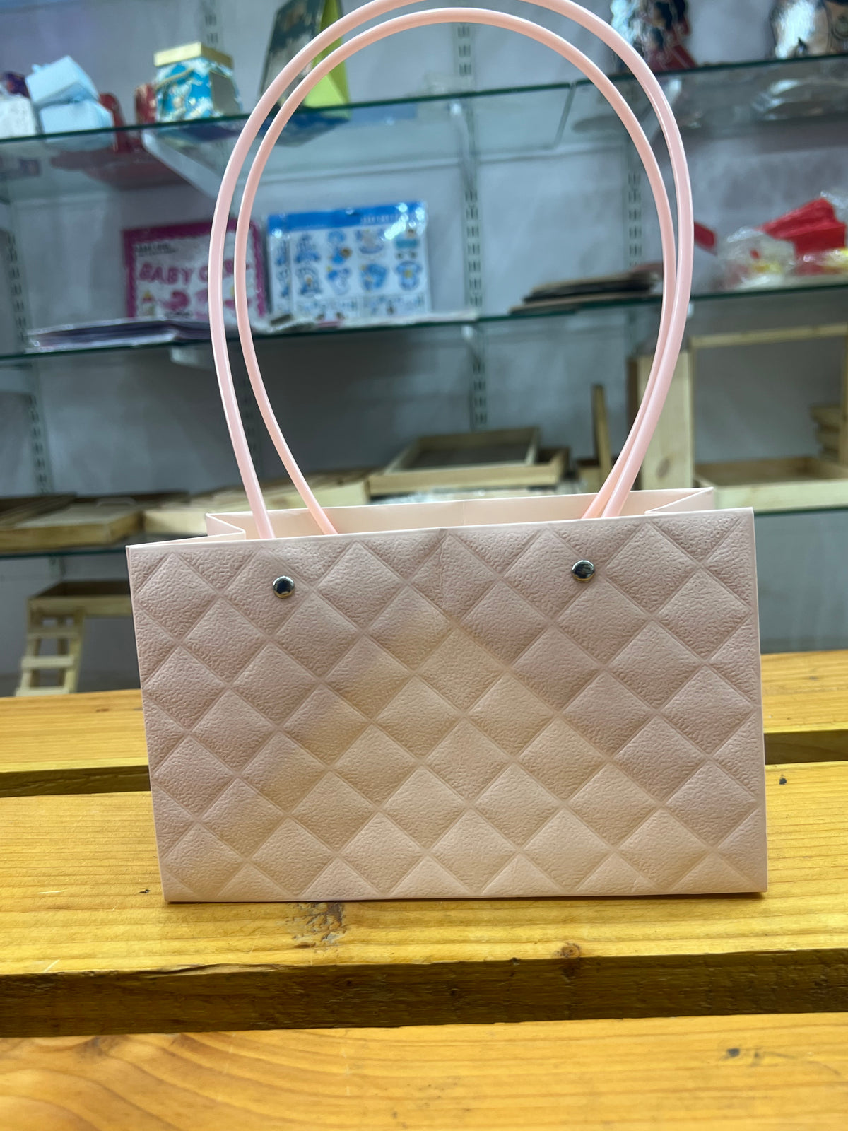 Textured Tote Bag Hampers For Gifting And Flower Bouquets Foldable(9x5")