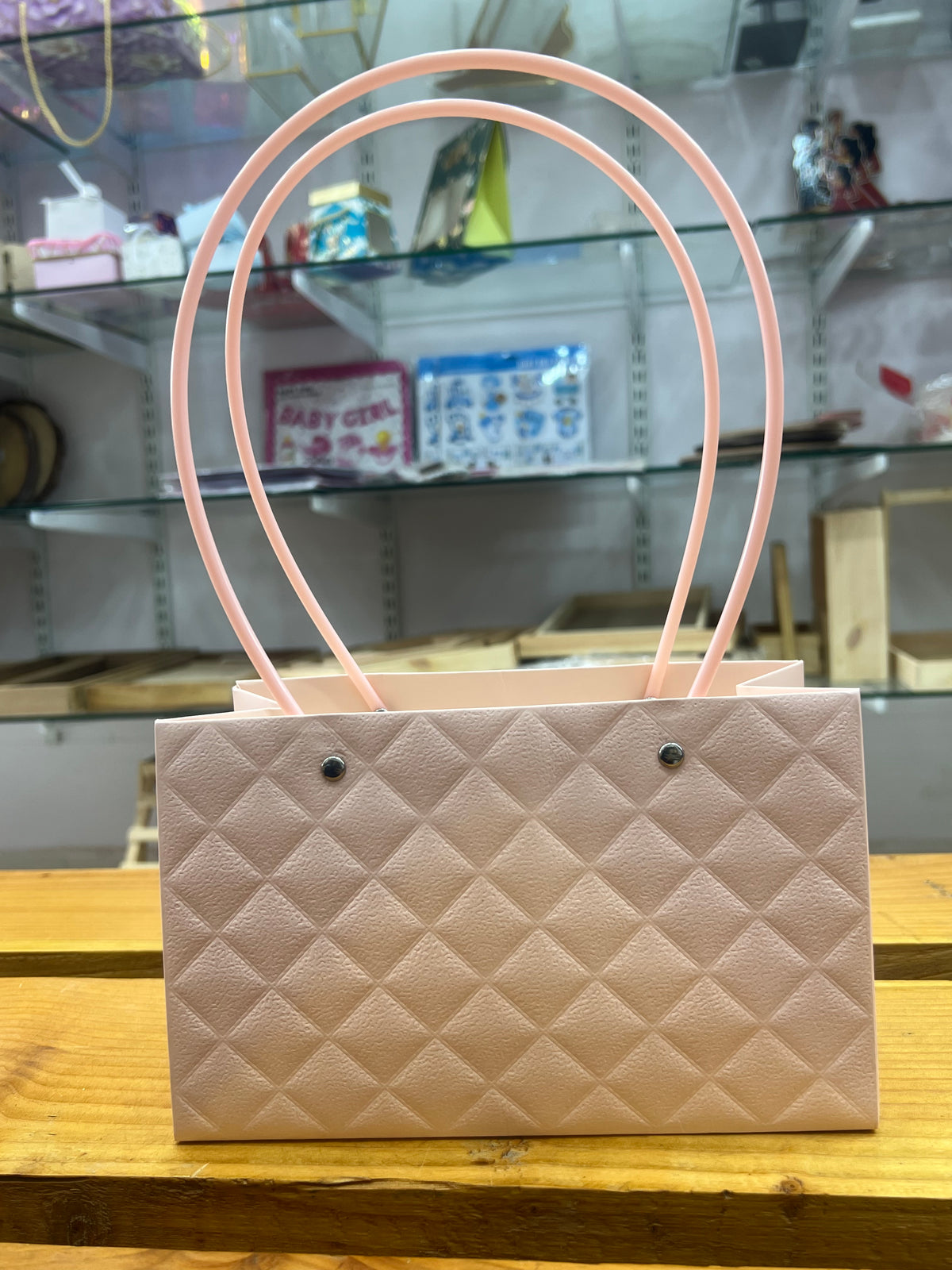 Textured Tote Bag Hampers For Gifting And Flower Bouquets Foldable(9x5")