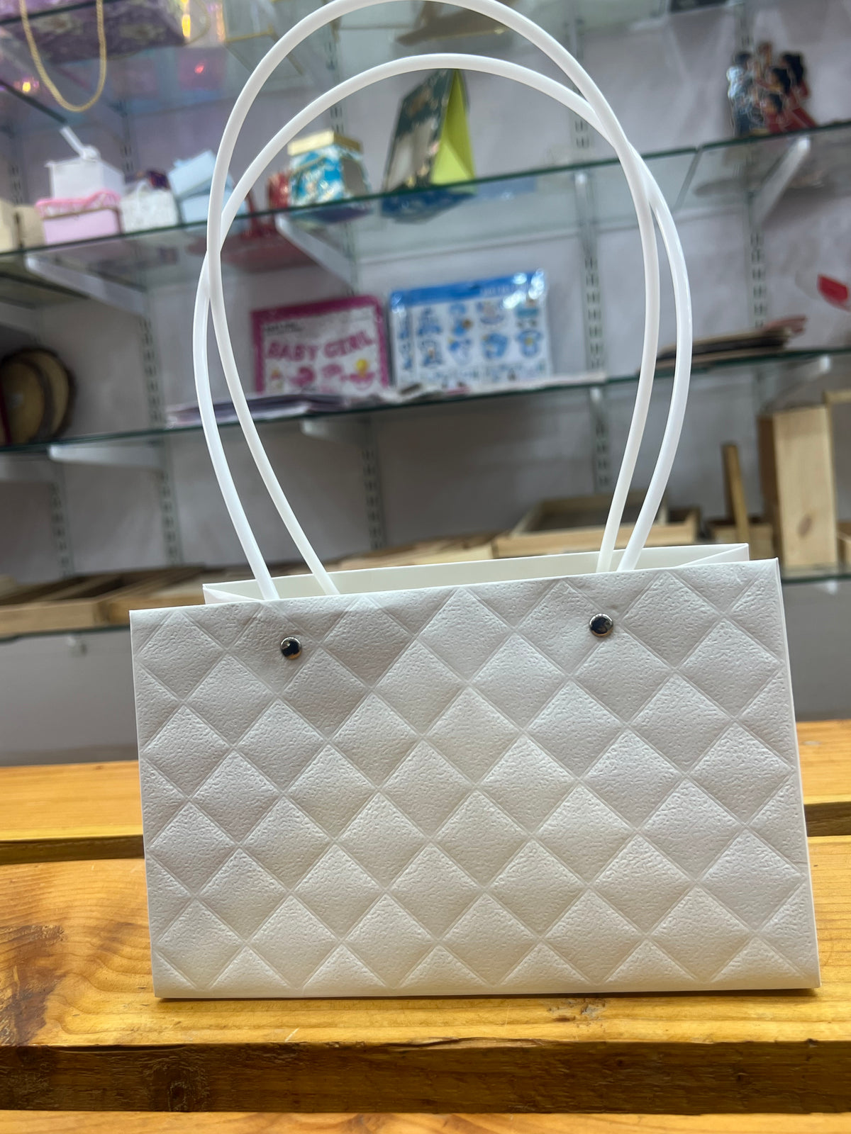 Textured Tote Bag Hampers For Gifting And Flower Bouquets Foldable(9x5")