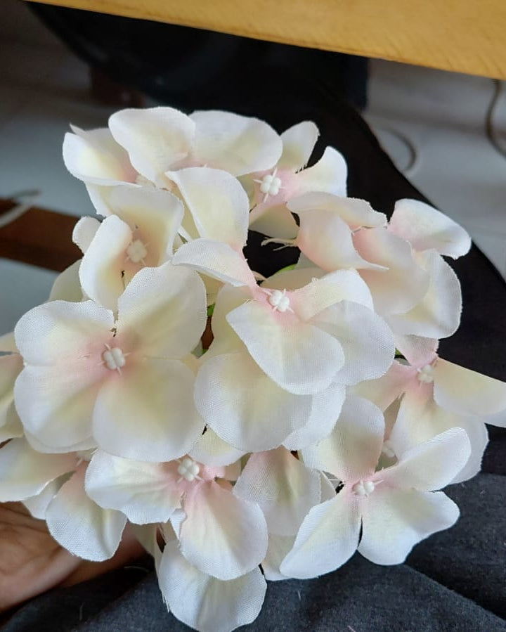artificial-hydrangea-flower-bunch-multicolor-solid.png