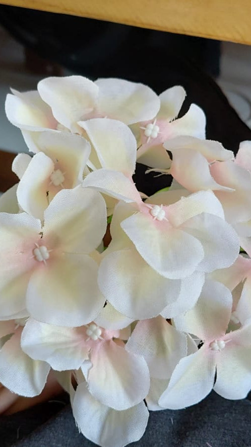 artificial-hydrangea-flower-bunch-multicolor-solid.png