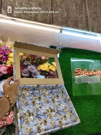 Gift box with foiling pasting cover