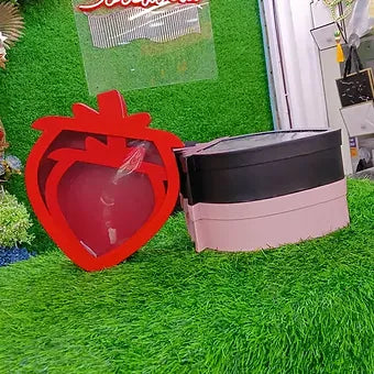 Strawberry Shaped Gift Box Set