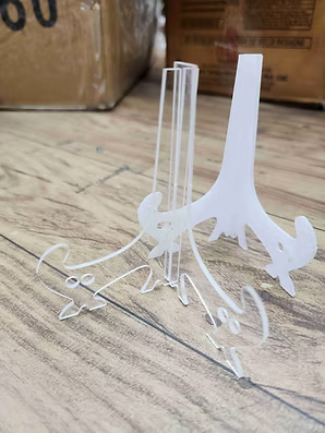 CLEAR ACRYLIC EASEL STAND