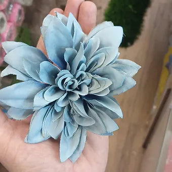 Artificial Dahlia Pointy Piñata Flowers – Vibrant Floral Accents for Gift Wrappi
