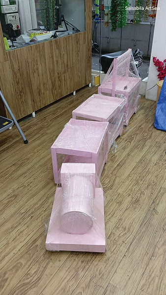 Pinewood train