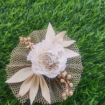 Dry Flower Brooch