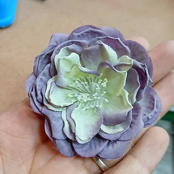 Loose HELLEBORE flower