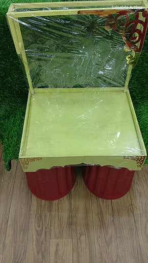 Wooden Decoration Sing Hasan