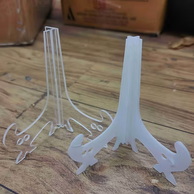 CLEAR ACRYLIC EASEL STAND