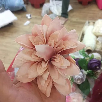 Artificial Dahlia Pointy Piñata Flowers – Vibrant Floral Accents for Gift Wrappi
