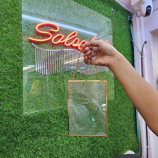 Hanging Metal Glass Frame