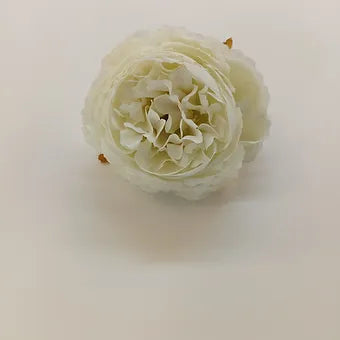 Add a touch of timeless beauty to your creations with these exquisite deep rose