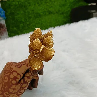 Golden fillers - gift-cake-decor