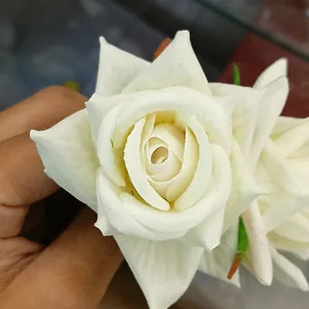 Loose Velvet Rose Flower