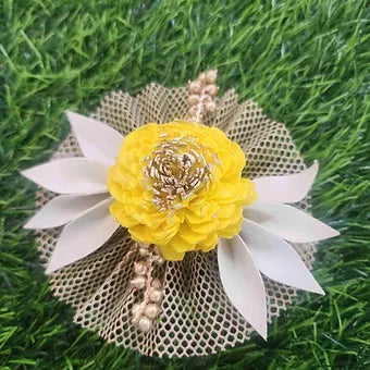 Dry Flower Brooch