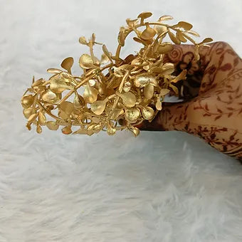 Golden fillers - gift-cake-decor