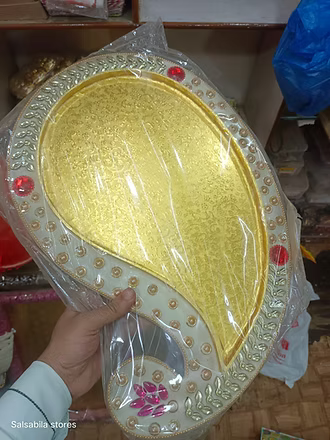 Metal heart design tray