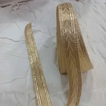 Middle shade gold lace