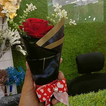 small flower bouquet
