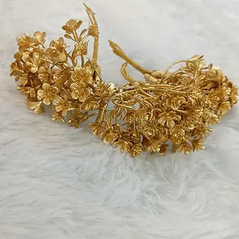 Golden fillers - gift-cake-decor