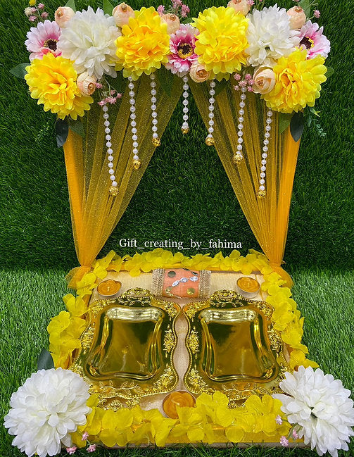 Vertical Decoration Hanger Tray