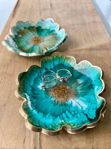 Wabi Sabi Mirror Resin Tray