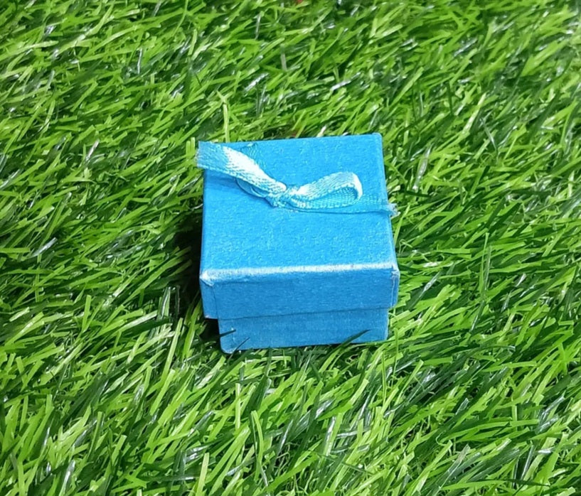 Small Gift Box with Bow 2 * 2 * 2