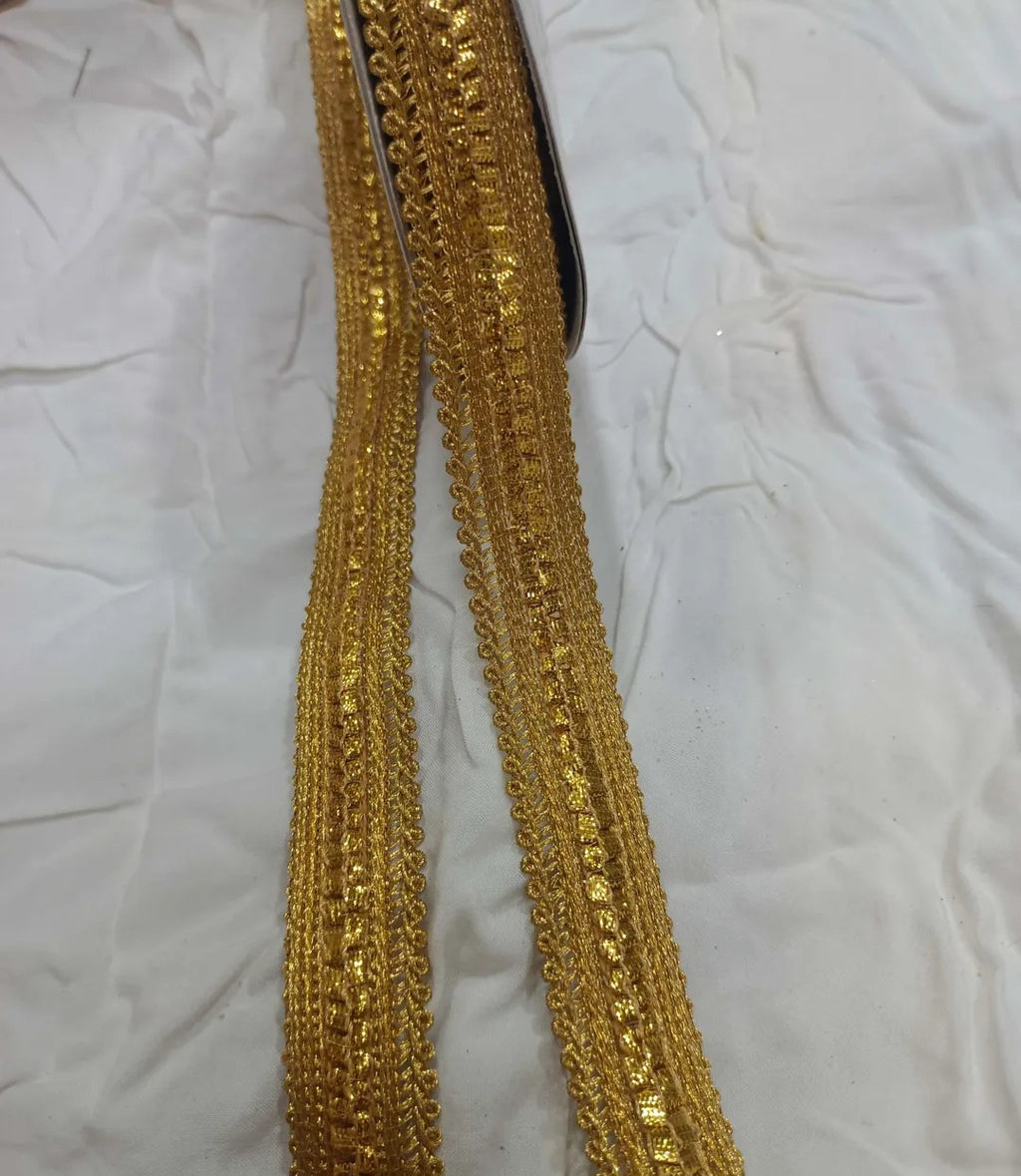 Glitter jari knot design lace