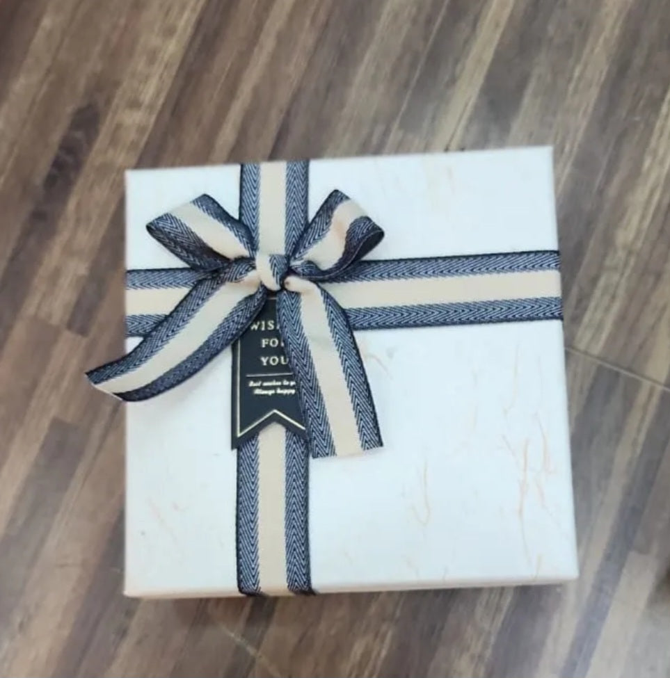 Bowknot gift box