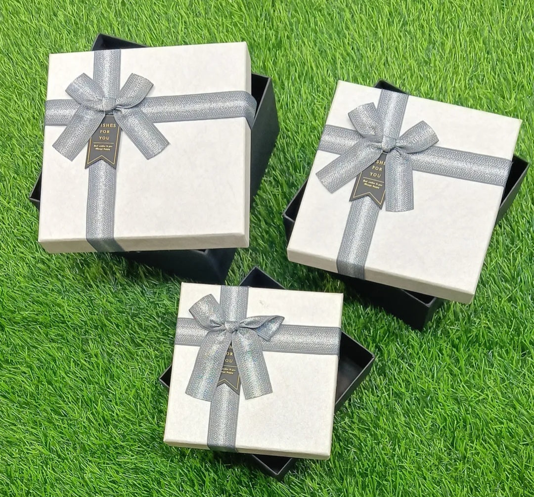 Square gift box