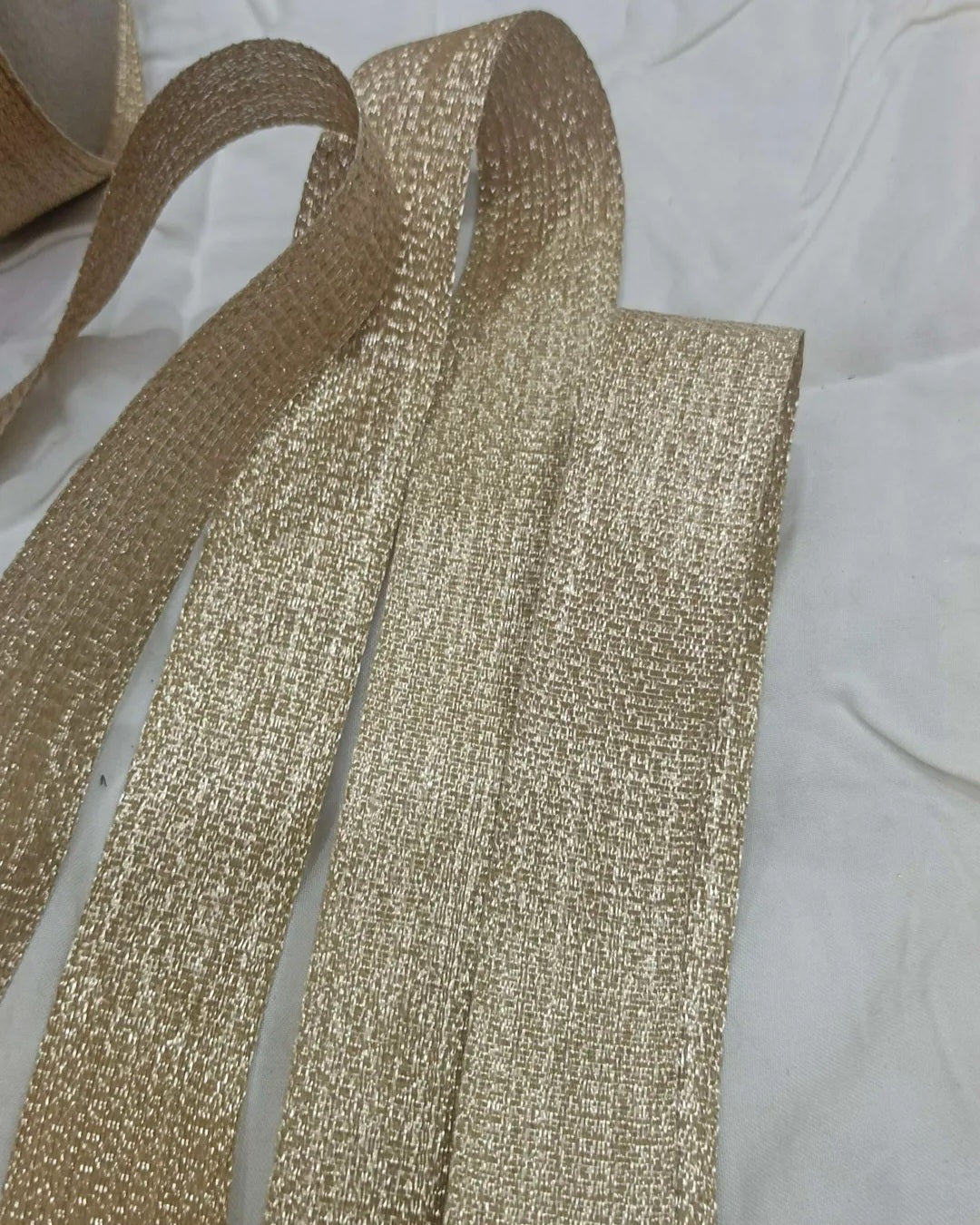 Gold classic lace design
