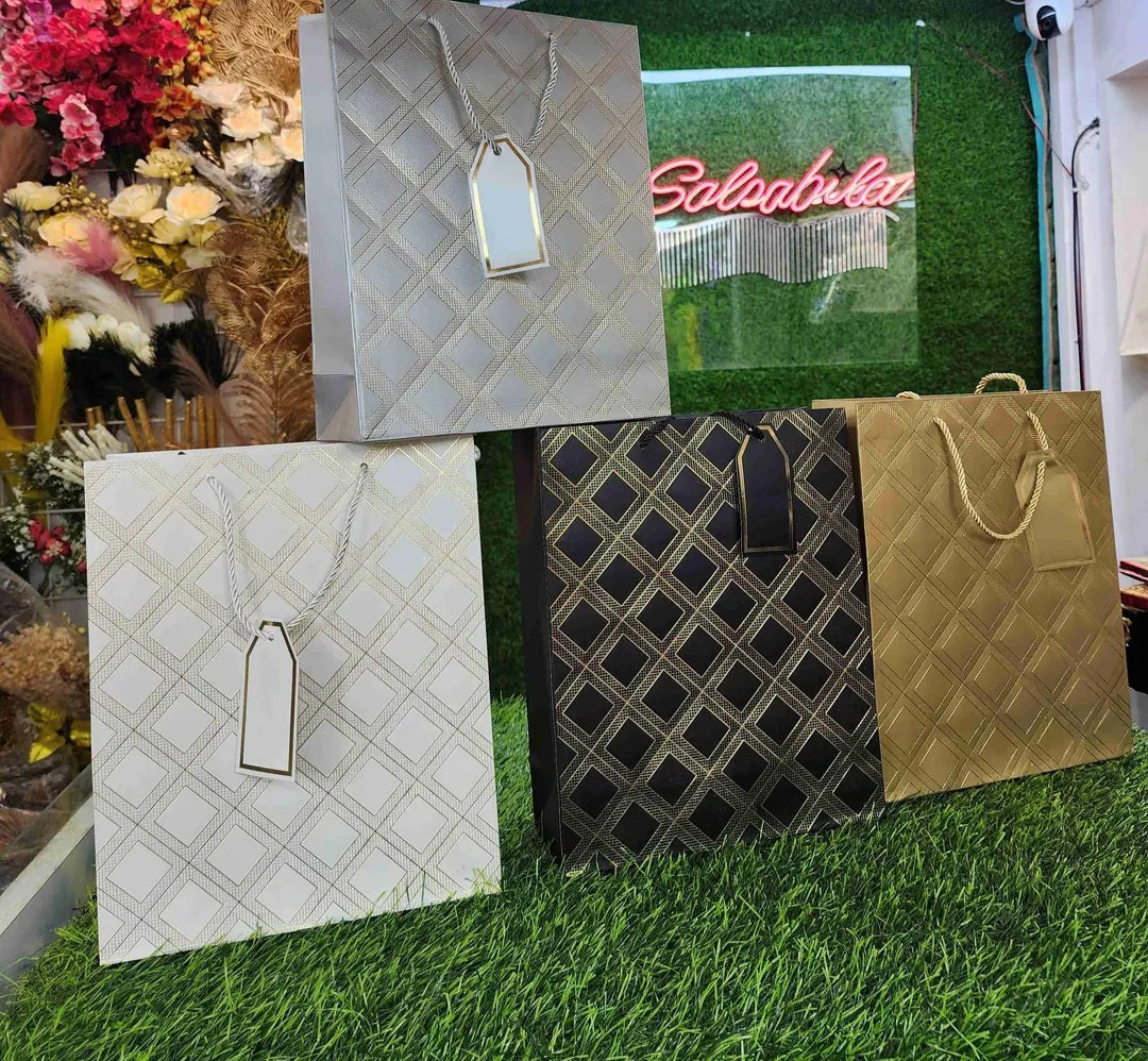 Paper gift bag