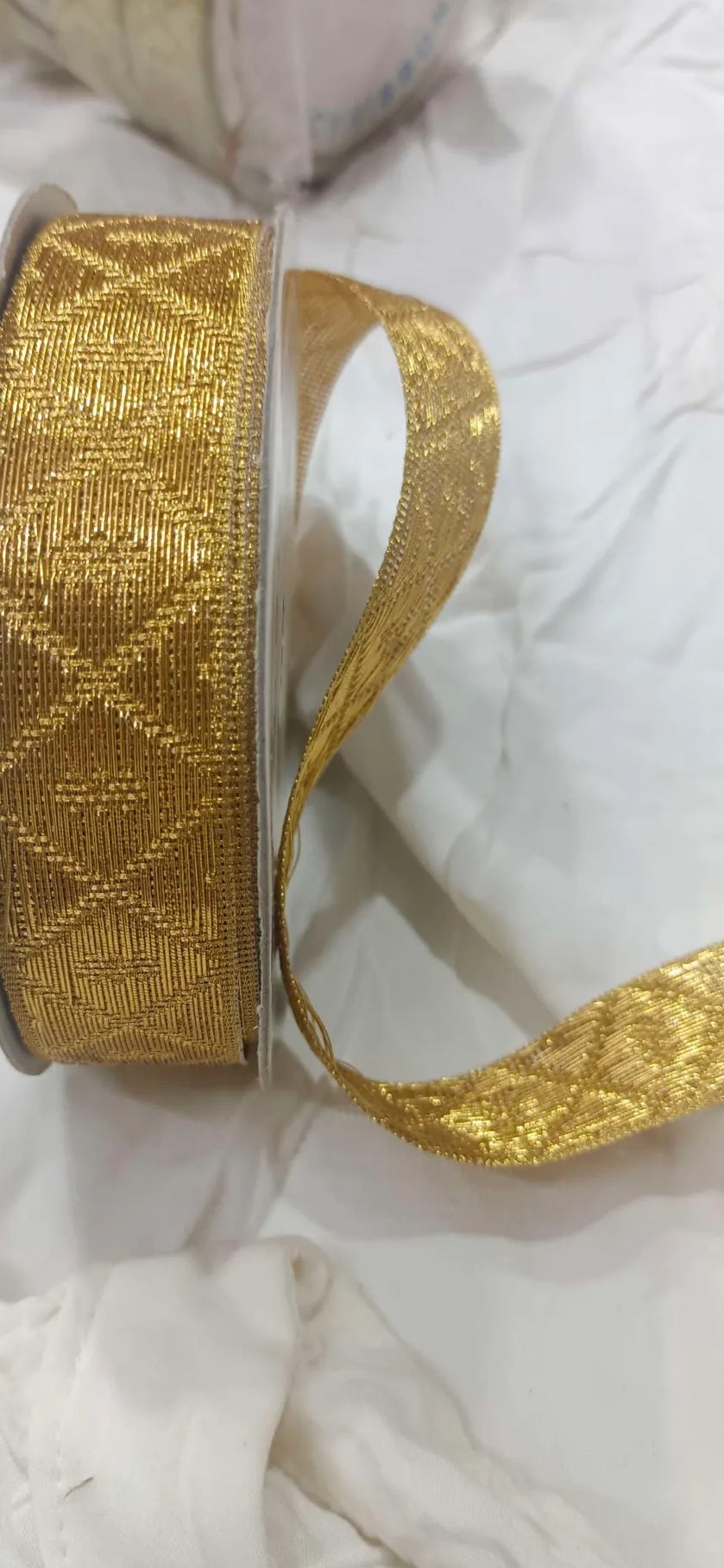 Designer lace ambart