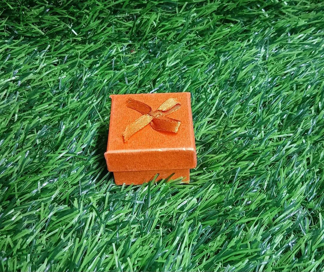 Small Gift Box with Bow 2 * 2 * 2
