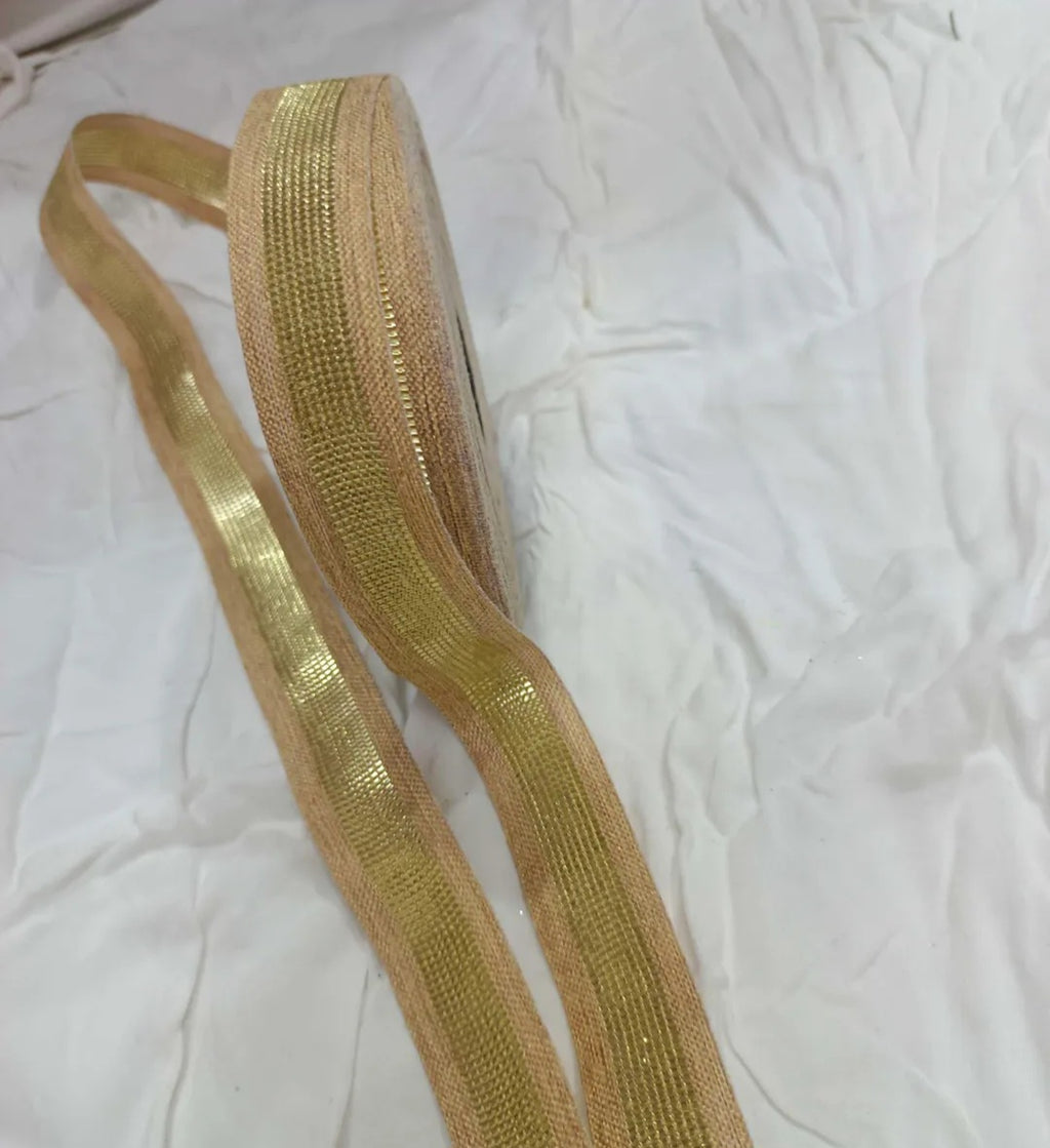 Middle shade gold lace