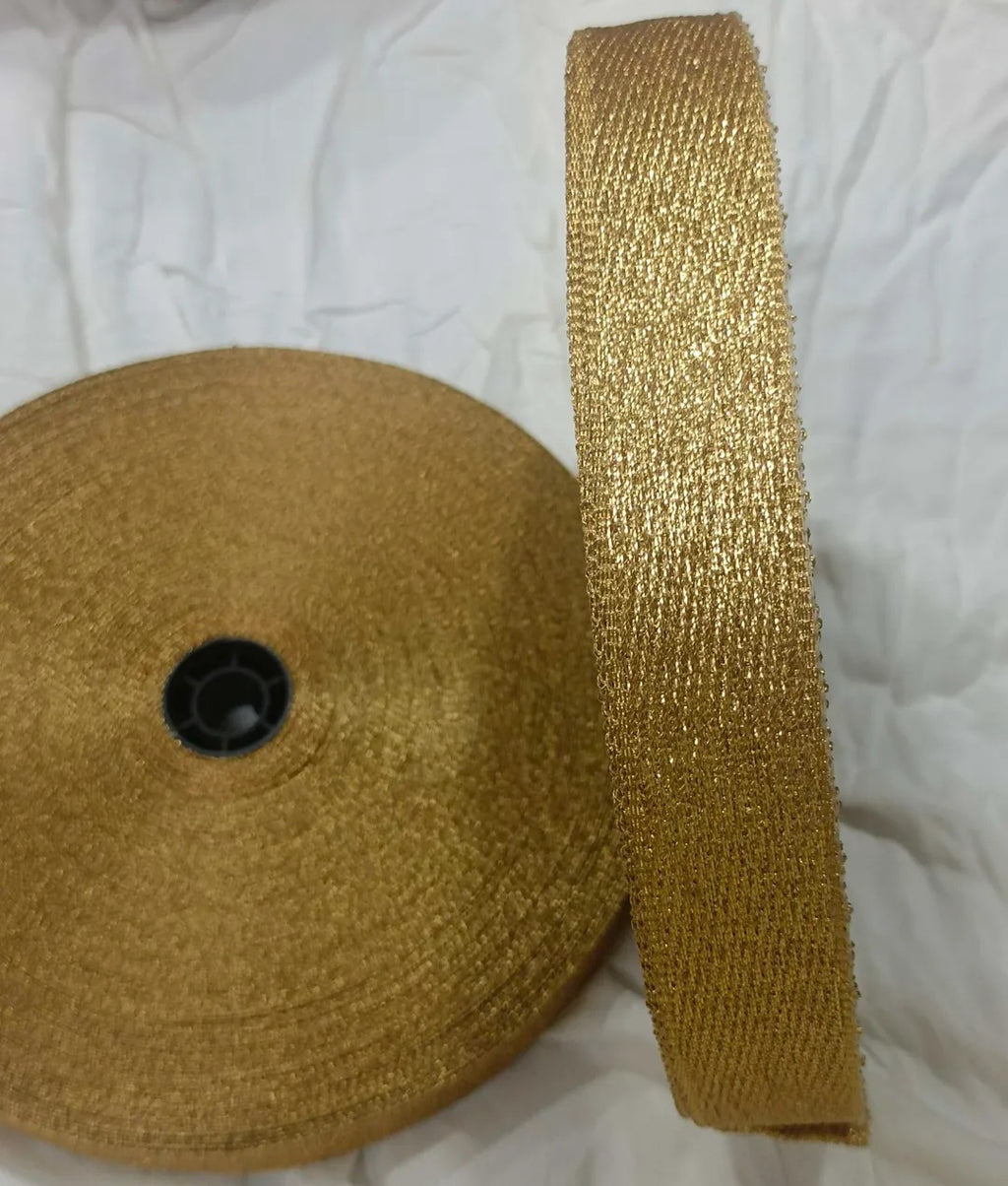 Sharp golden glitter lace