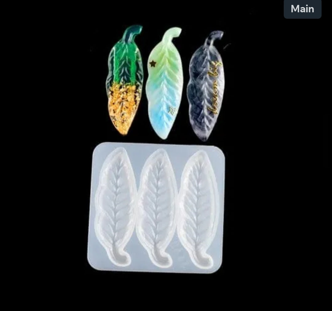 3 Cavity Clip Mould