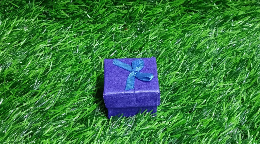 Small Gift Box with Bow 2 * 2 * 2