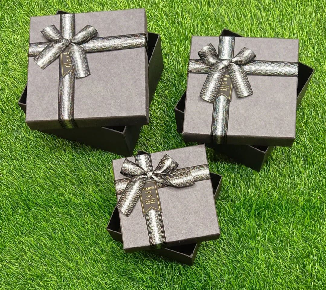 Square gift box