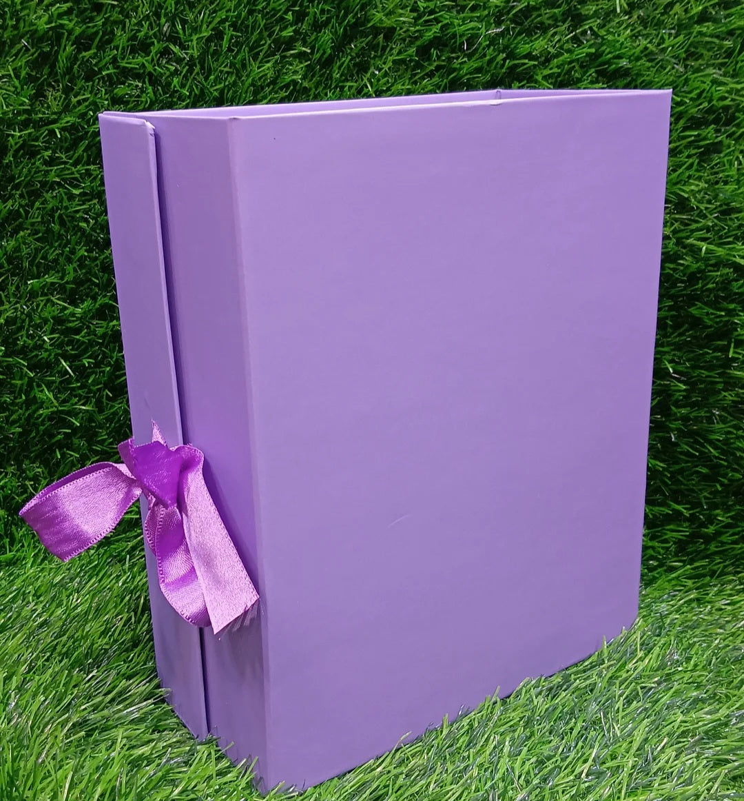 Plain Ribbon Trunk Box collapsing