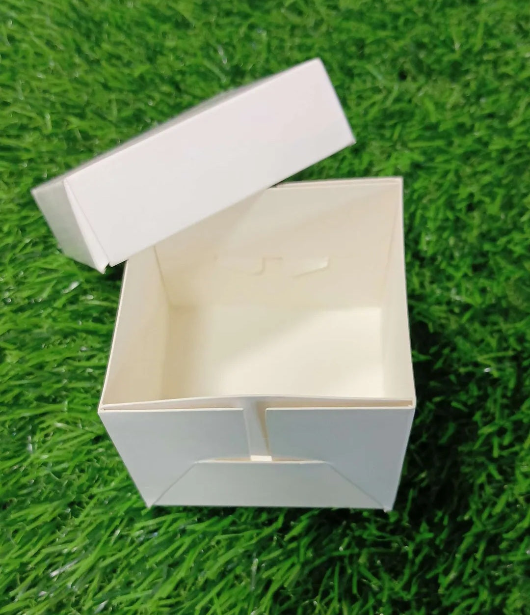 White Paper Box