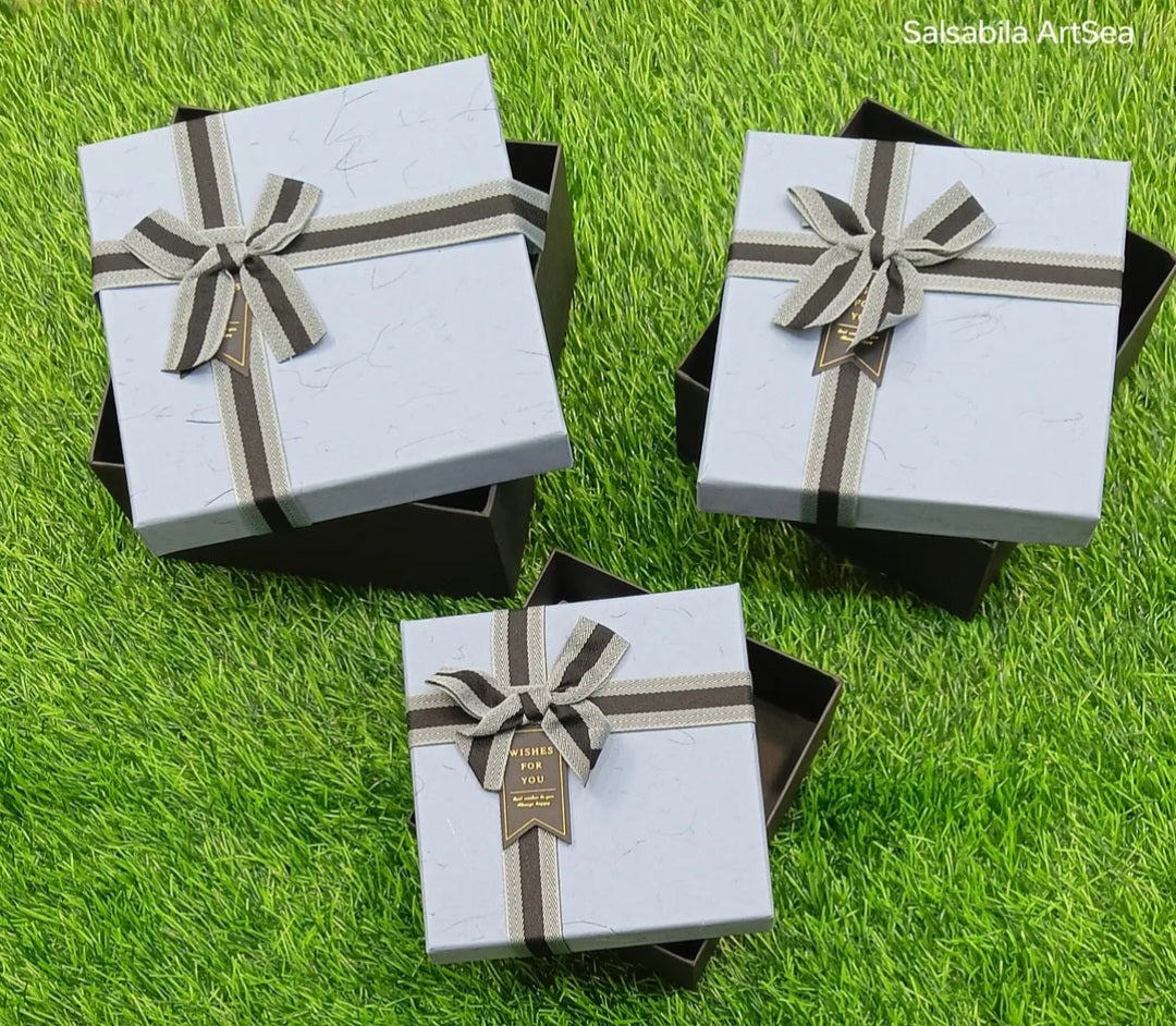 Square gift box